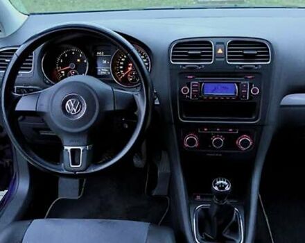 Синий Фольксваген Гольф, объемом двигателя 1.6 л и пробегом 226 тыс. км за 7700 $, фото 9 на Automoto.ua