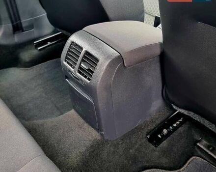 Синий Фольксваген Гольф, объемом двигателя 1.39 л и пробегом 84 тыс. км за 9500 $, фото 88 на Automoto.ua