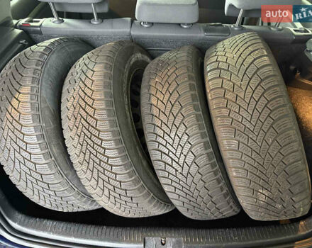 Синий Фольксваген Гольф, объемом двигателя 1.6 л и пробегом 161 тыс. км за 6400 $, фото 48 на Automoto.ua