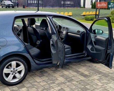 Синий Фольксваген Гольф, объемом двигателя 1.39 л и пробегом 84 тыс. км за 9500 $, фото 52 на Automoto.ua