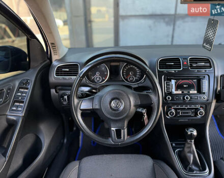 Синій Фольксваген Гольф, об'ємом двигуна 2 л та пробігом 339 тис. км за 6950 $, фото 15 на Automoto.ua