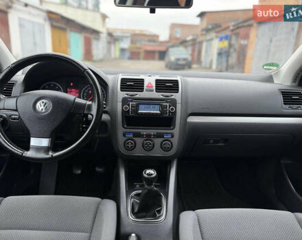 Синий Фольксваген Гольф, объемом двигателя 1.6 л и пробегом 161 тыс. км за 6400 $, фото 30 на Automoto.ua