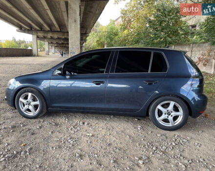 Синий Фольксваген Гольф, объемом двигателя 1.39 л и пробегом 210 тыс. км за 7800 $, фото 6 на Automoto.ua