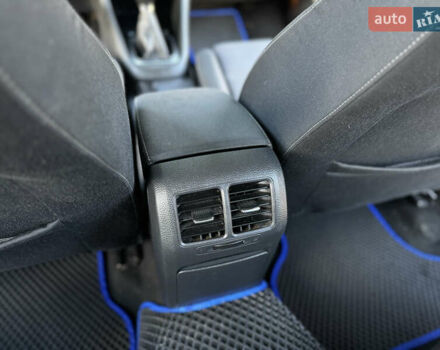 Синій Фольксваген Гольф, об'ємом двигуна 2 л та пробігом 339 тис. км за 6950 $, фото 31 на Automoto.ua