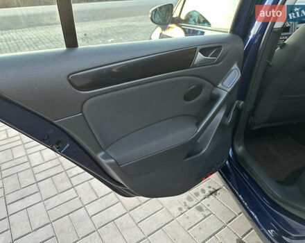 Синий Фольксваген Гольф, объемом двигателя 1.4 л и пробегом 224 тыс. км за 7350 $, фото 38 на Automoto.ua