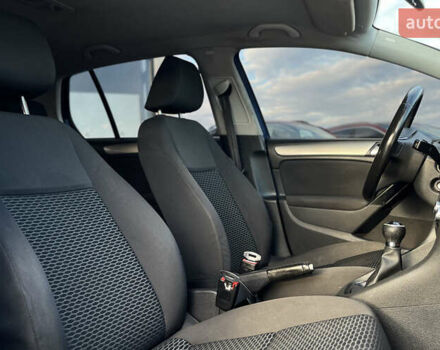 Синий Фольксваген Гольф, объемом двигателя 1.39 л и пробегом 276 тыс. км за 6999 $, фото 15 на Automoto.ua