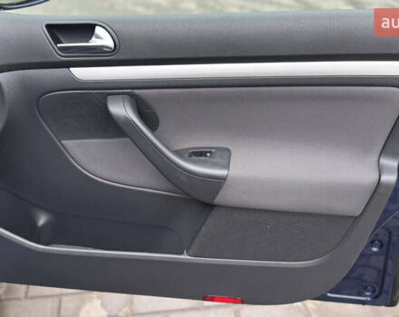 Синий Фольксваген Гольф, объемом двигателя 1.4 л и пробегом 233 тыс. км за 7299 $, фото 43 на Automoto.ua