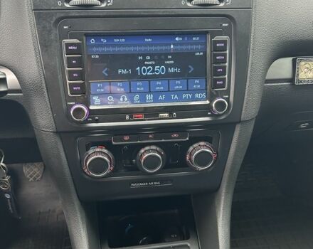 Синий Фольксваген Гольф, объемом двигателя 1.6 л и пробегом 213 тыс. км за 7200 $, фото 5 на Automoto.ua