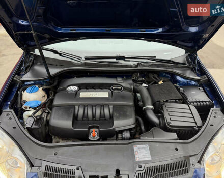 Синий Фольксваген Гольф, объемом двигателя 1.6 л и пробегом 161 тыс. км за 6400 $, фото 40 на Automoto.ua