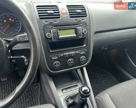 Синій Фольксваген Гольф, об'ємом двигуна 1.4 л та пробігом 180 тис. км за 5450 $, фото 8 на Automoto.ua