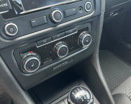 Синий Фольксваген Гольф, объемом двигателя 1.4 л и пробегом 200 тыс. км за 7400 $, фото 17 на Automoto.ua