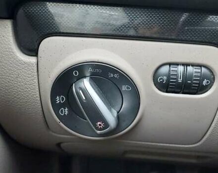 Синий Фольксваген Гольф, объемом двигателя 1.39 л и пробегом 213 тыс. км за 7300 $, фото 12 на Automoto.ua