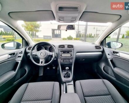 Синий Фольксваген Гольф, объемом двигателя 1.39 л и пробегом 84 тыс. км за 9500 $, фото 78 на Automoto.ua