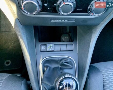 Синий Фольксваген Гольф, объемом двигателя 1.39 л и пробегом 175 тыс. км за 7700 $, фото 18 на Automoto.ua