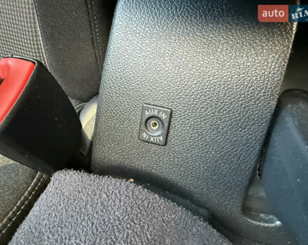 Синий Фольксваген Гольф, объемом двигателя 1.39 л и пробегом 208 тыс. км за 7500 $, фото 12 на Automoto.ua