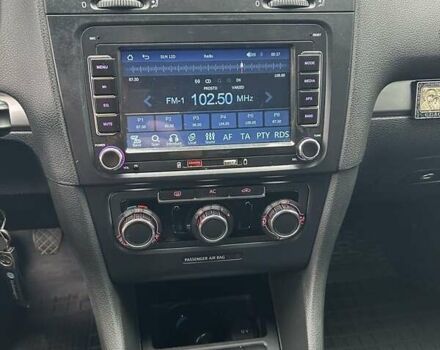 Синий Фольксваген Гольф, объемом двигателя 1.6 л и пробегом 213 тыс. км за 7200 $, фото 4 на Automoto.ua