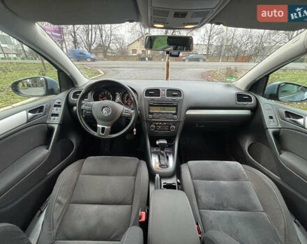 Синій Фольксваген Гольф, об'ємом двигуна 1.39 л та пробігом 210 тис. км за 8250 $, фото 6 на Automoto.ua