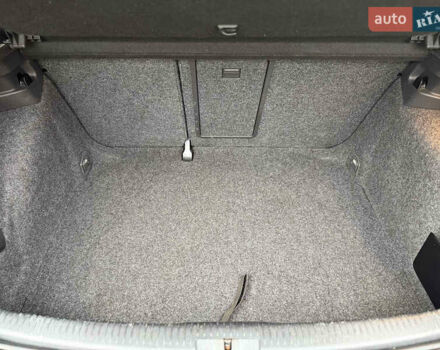 Синий Фольксваген Гольф, объемом двигателя 1.6 л и пробегом 161 тыс. км за 6400 $, фото 44 на Automoto.ua