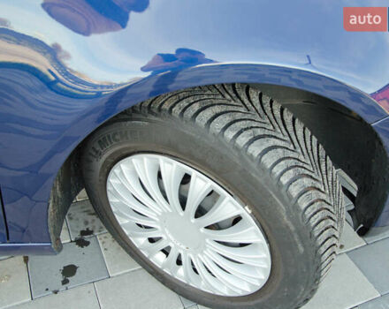 Синій Фольксваген Гольф, об'ємом двигуна 1.6 л та пробігом 252 тис. км за 6250 $, фото 26 на Automoto.ua