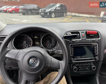 Синій Фольксваген Гольф, об'ємом двигуна 1.39 л та пробігом 230 тис. км за 7650 $, фото 12 на Automoto.ua