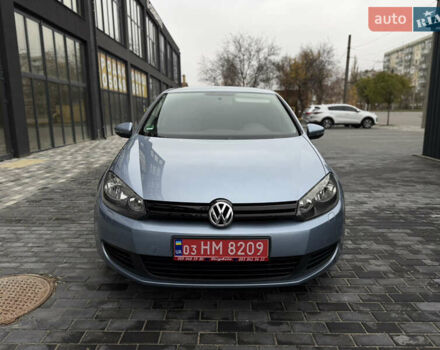 Синий Фольксваген Гольф, объемом двигателя 1.6 л и пробегом 204 тыс. км за 8650 $, фото 2 на Automoto.ua