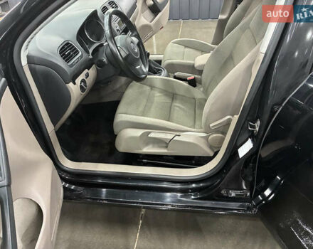 Синий Фольксваген Гольф, объемом двигателя 1.6 л и пробегом 200 тыс. км за 8300 $, фото 17 на Automoto.ua