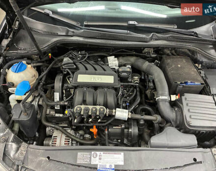 Синий Фольксваген Гольф, объемом двигателя 1.6 л и пробегом 200 тыс. км за 8300 $, фото 10 на Automoto.ua