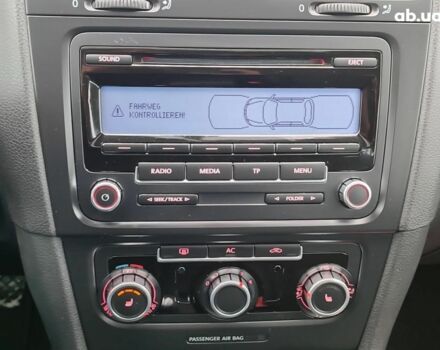 Синий Фольксваген Гольф, объемом двигателя 1.4 л и пробегом 255 тыс. км за 7490 $, фото 24 на Automoto.ua