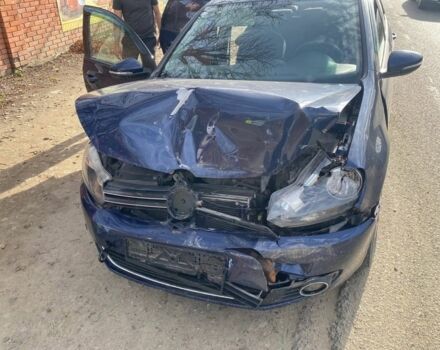 Синий Фольксваген Гольф, объемом двигателя 1.6 л и пробегом 175 тыс. км за 4600 $, фото 7 на Automoto.ua