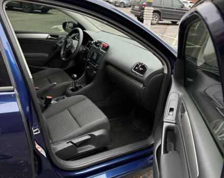 Синій Фольксваген Гольф, об'ємом двигуна 1.39 л та пробігом 230 тис. км за 7650 $, фото 6 на Automoto.ua