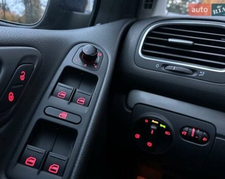 Синій Фольксваген Гольф, об'ємом двигуна 1.6 л та пробігом 173 тис. км за 9999 $, фото 41 на Automoto.ua