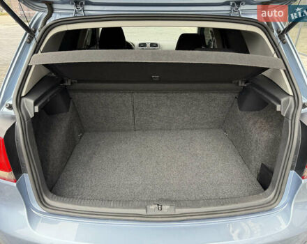 Синий Фольксваген Гольф, объемом двигателя 1.6 л и пробегом 204 тыс. км за 8650 $, фото 70 на Automoto.ua