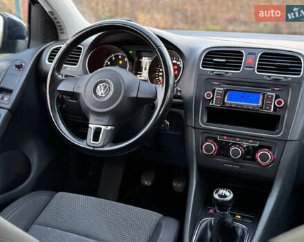 Синій Фольксваген Гольф, об'ємом двигуна 1.6 л та пробігом 190 тис. км за 7750 $, фото 48 на Automoto.ua