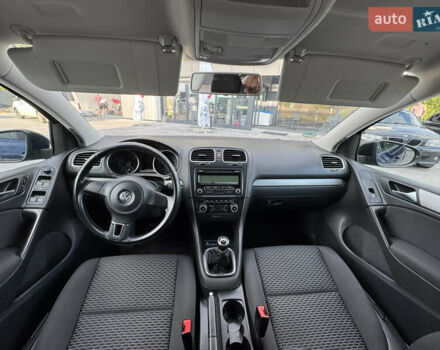 Синий Фольксваген Гольф, объемом двигателя 1.4 л и пробегом 181 тыс. км за 6800 $, фото 47 на Automoto.ua