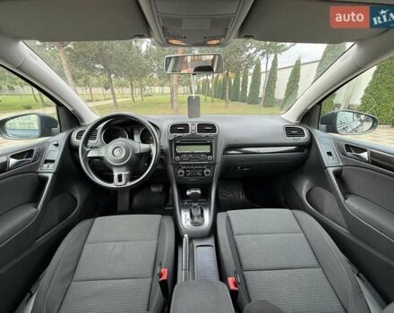 Фольксваген Гольф 2010 в Иршава на Automoto.ua Синий Фольксваген Гольф, объемом двигателя 1.39 л и пробегом 228 тыс. км за 8300 $, фото 34 на Automoto.ua