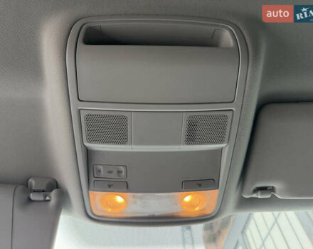 Синий Фольксваген Гольф, объемом двигателя 1.6 л и пробегом 204 тыс. км за 8650 $, фото 91 на Automoto.ua