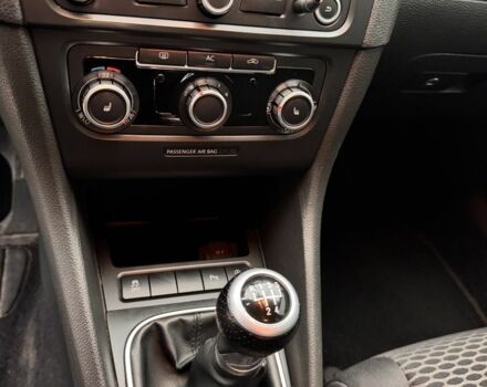 Синий Фольксваген Гольф, объемом двигателя 1.6 л и пробегом 245 тыс. км за 8500 $, фото 5 на Automoto.ua