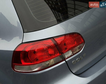 Синий Фольксваген Гольф, объемом двигателя 1.6 л и пробегом 204 тыс. км за 8650 $, фото 63 на Automoto.ua