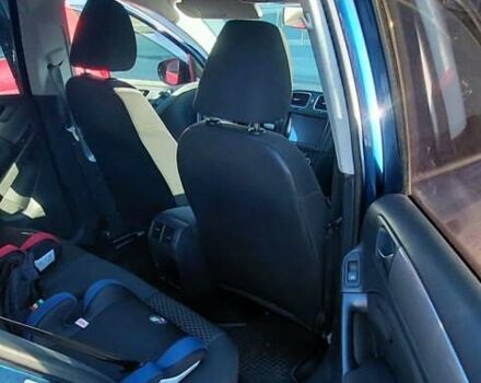 Синий Фольксваген Гольф, объемом двигателя 1.6 л и пробегом 290 тыс. км за 6500 $, фото 7 на Automoto.ua