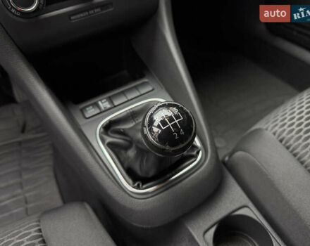 Синий Фольксваген Гольф, объемом двигателя 1.6 л и пробегом 204 тыс. км за 8650 $, фото 87 на Automoto.ua