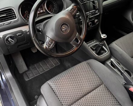 Синий Фольксваген Гольф, объемом двигателя 1.6 л и пробегом 245 тыс. км за 8500 $, фото 4 на Automoto.ua