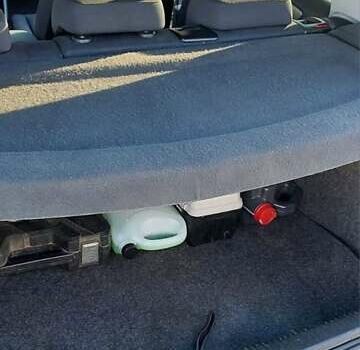 Синий Фольксваген Гольф, объемом двигателя 1.6 л и пробегом 290 тыс. км за 6500 $, фото 12 на Automoto.ua