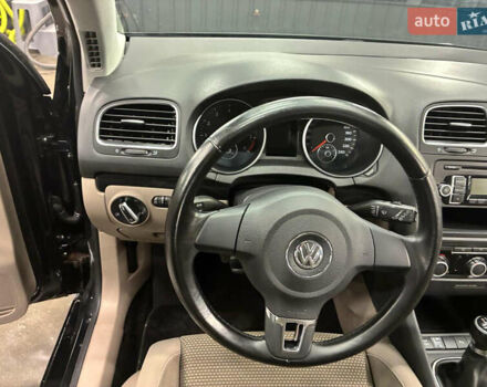 Синий Фольксваген Гольф, объемом двигателя 1.6 л и пробегом 200 тыс. км за 8300 $, фото 14 на Automoto.ua