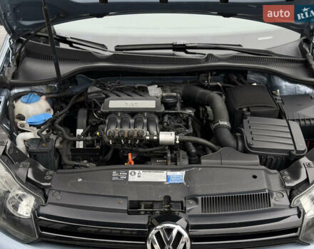 Синий Фольксваген Гольф, объемом двигателя 1.6 л и пробегом 204 тыс. км за 8650 $, фото 105 на Automoto.ua