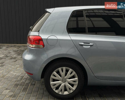 Синий Фольксваген Гольф, объемом двигателя 1.6 л и пробегом 204 тыс. км за 8650 $, фото 66 на Automoto.ua