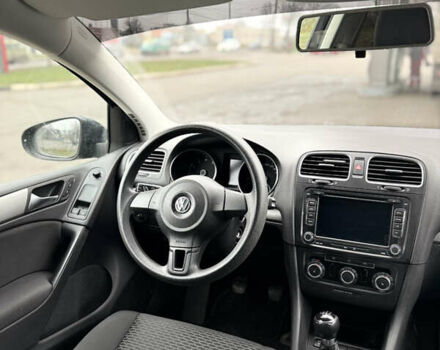 Синий Фольксваген Гольф, объемом двигателя 1.6 л и пробегом 190 тыс. км за 7700 $, фото 26 на Automoto.ua