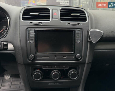 Синий Фольксваген Гольф, объемом двигателя 1.6 л и пробегом 204 тыс. км за 8650 $, фото 86 на Automoto.ua