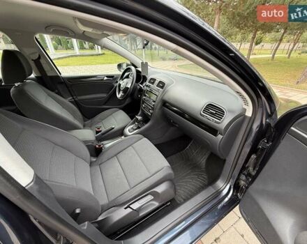 Фольксваген Гольф 2010 в Иршава на Automoto.ua Синий Фольксваген Гольф, объемом двигателя 1.39 л и пробегом 228 тыс. км за 8300 $, фото 42 на Automoto.ua