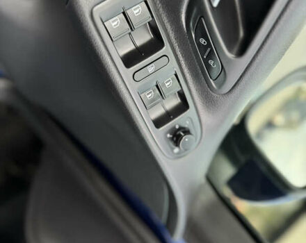 Синий Фольксваген Гольф, объемом двигателя 1.4 л и пробегом 181 тыс. км за 6800 $, фото 29 на Automoto.ua