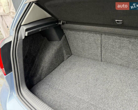 Синий Фольксваген Гольф, объемом двигателя 1.6 л и пробегом 204 тыс. км за 8650 $, фото 73 на Automoto.ua